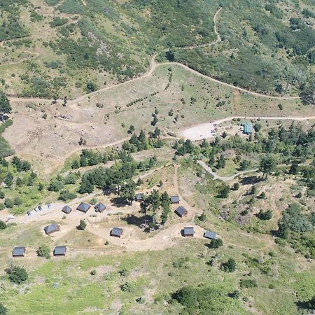 ホテル Mountain Eco Shelter 1 フンシャル エクステリア 写真