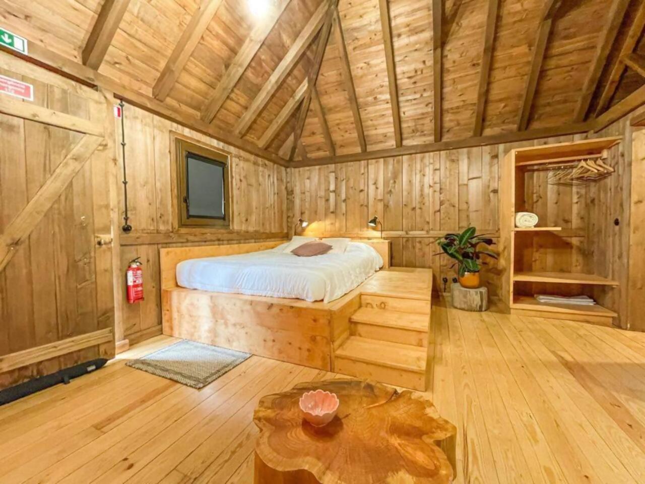 ホテル Mountain Eco Shelter 1 フンシャル エクステリア 写真